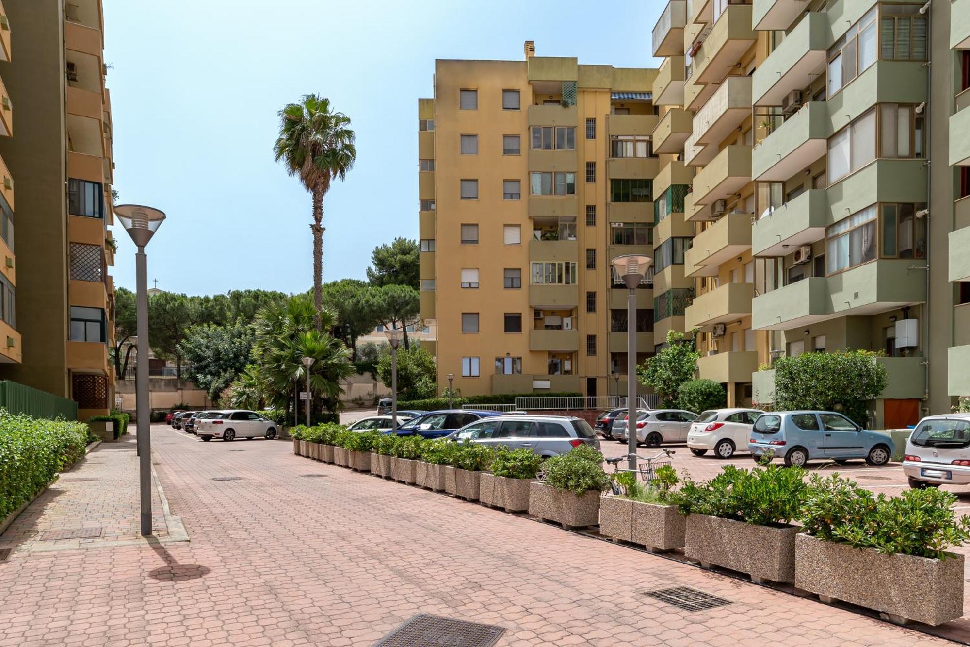 Kalbia Apartment Or Rooms Renovated, Functional, Intimate And More Cagliari Exterior foto